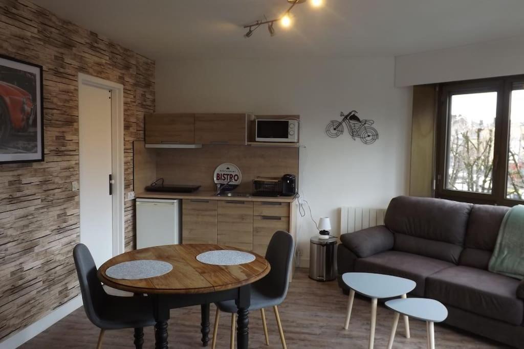 Ferienwohnung Briand Charleville-Mézières Exterior foto